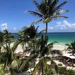 Bright & Centric Apartment With Rooftop Pool In Tulum Downtown