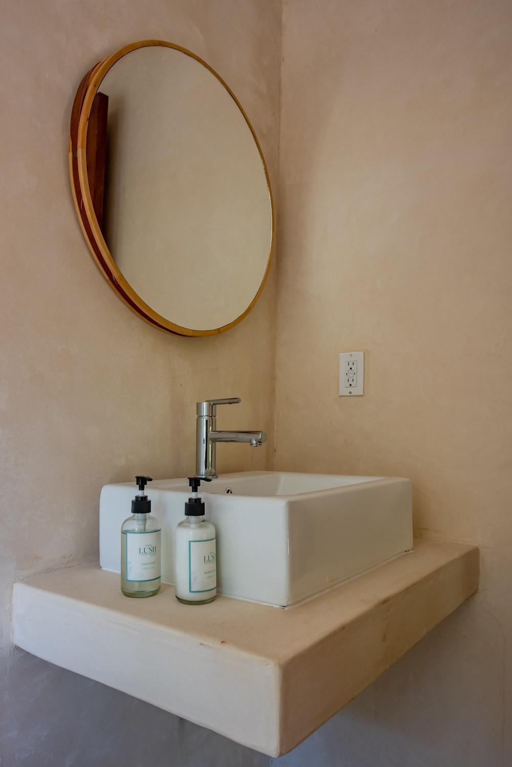 Bright & Centric With Rooftop Pool In Downtown Appartement Tulum